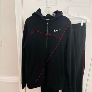 2 pc Nike sweat suit